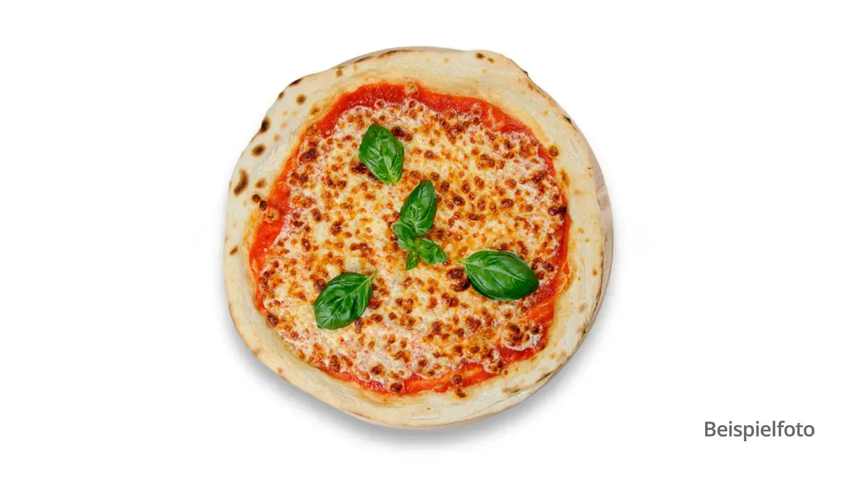 70. Pizza Margherita