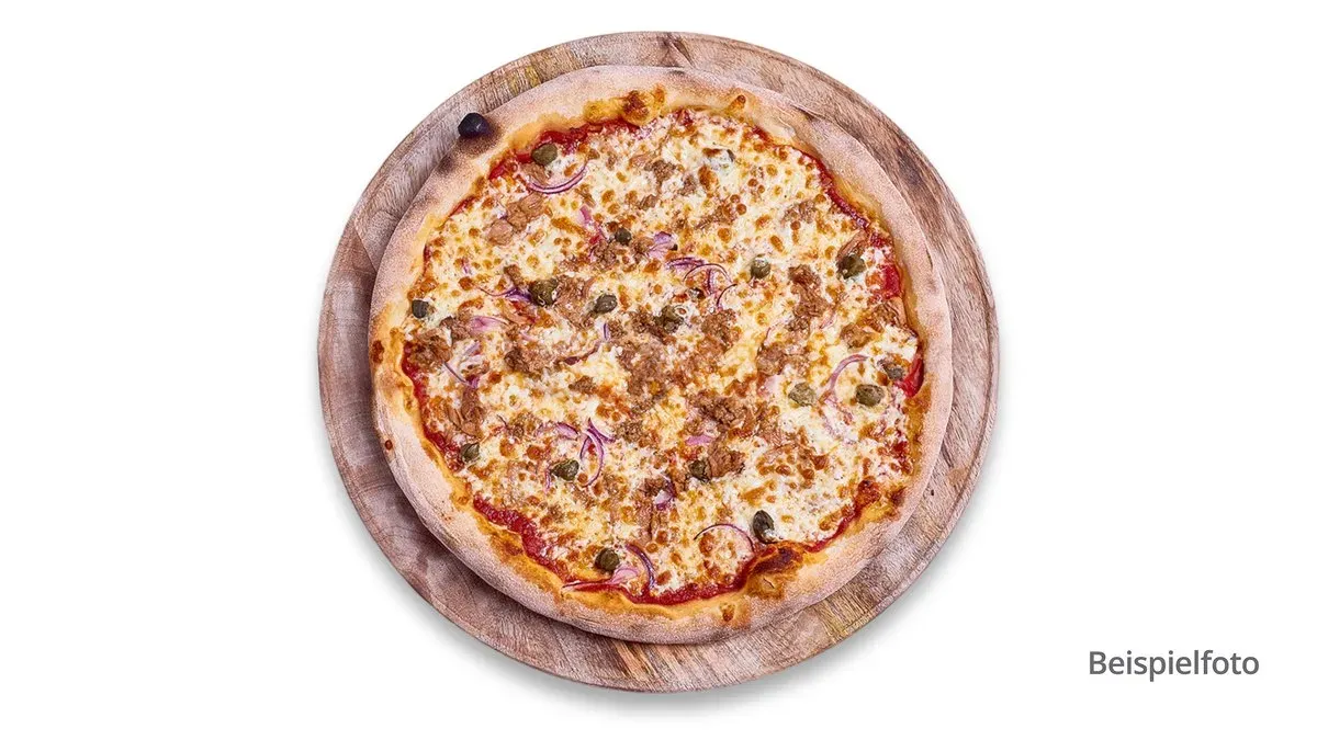 79. Pizza Tonno