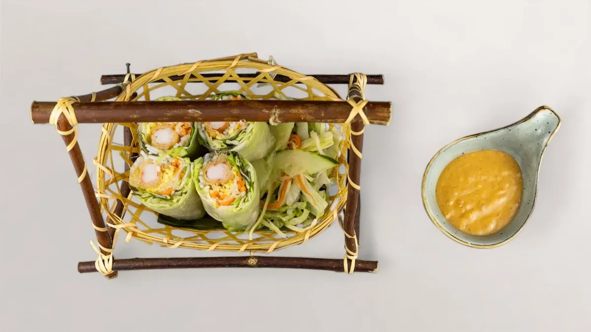 01. Summer Rolls