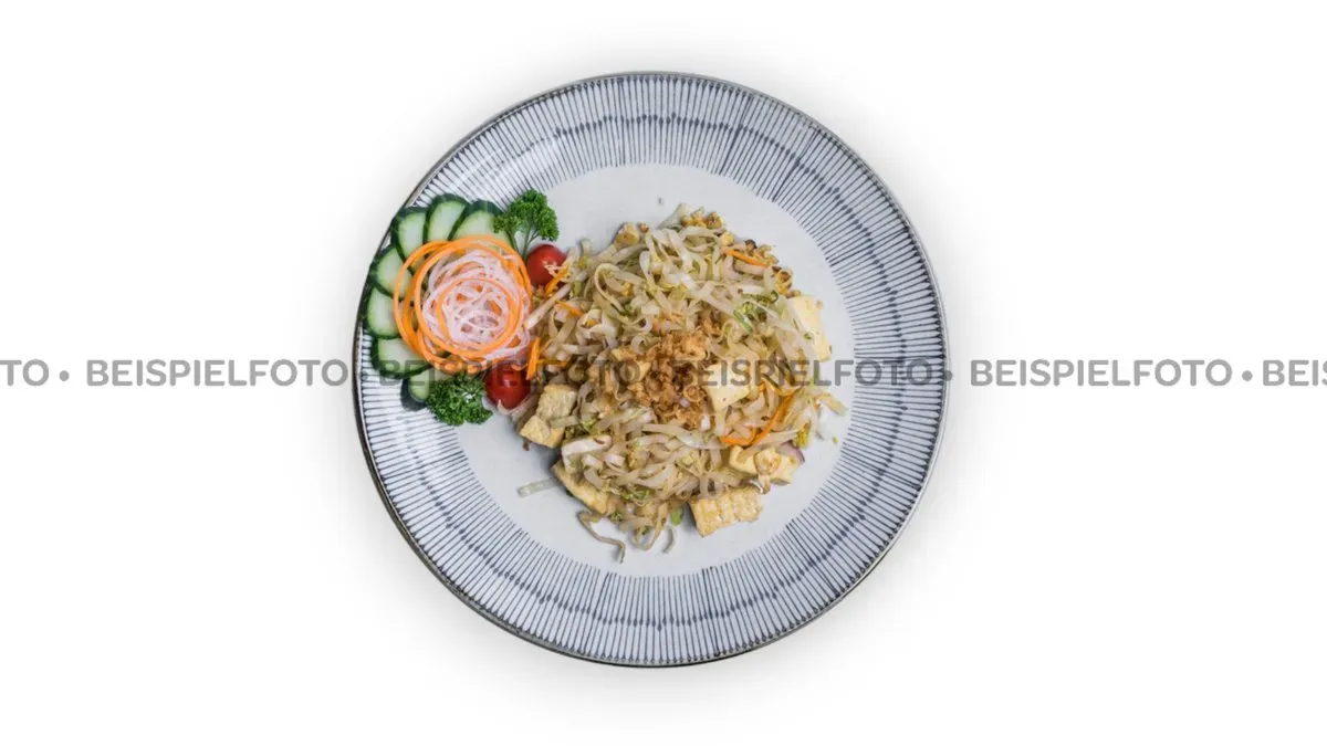 23. Pho Xao
