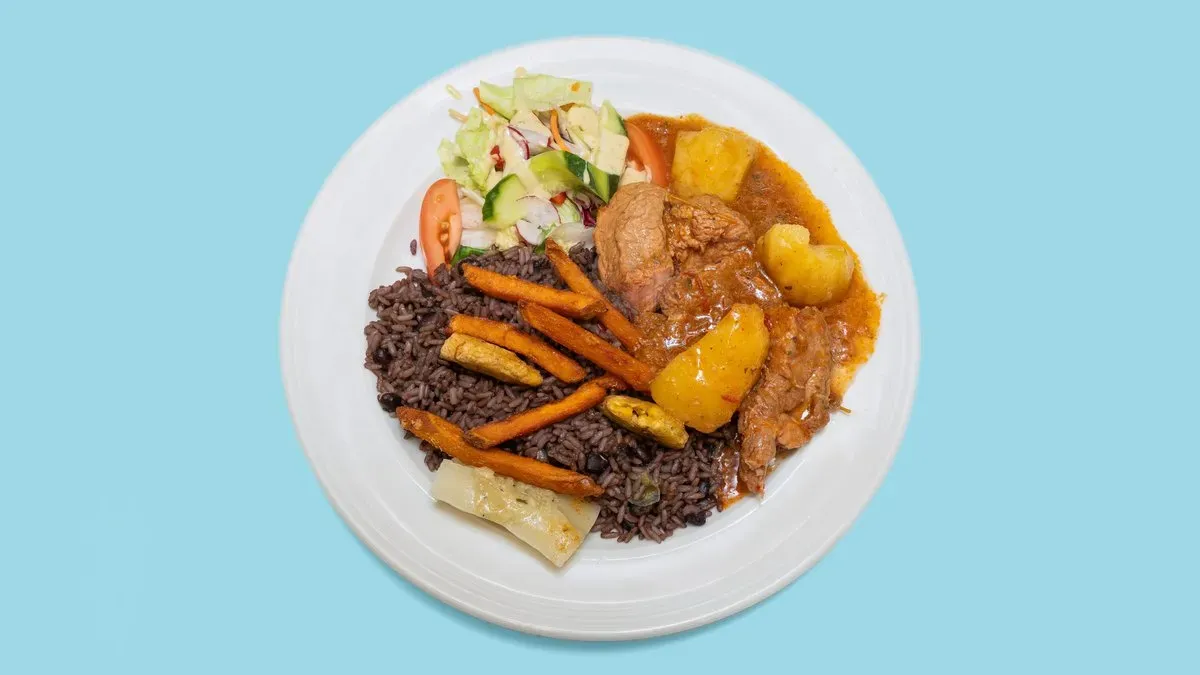 Plato Criollo, de Todo un Poco