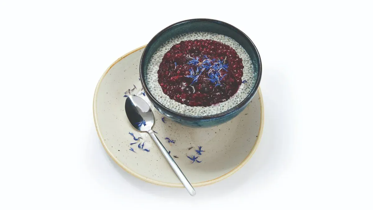 Beeren Chia Pudding
