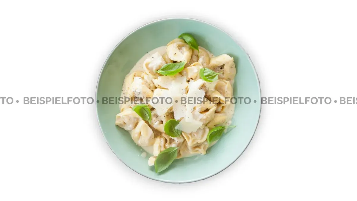 Tortellini Panna e Prosciutto