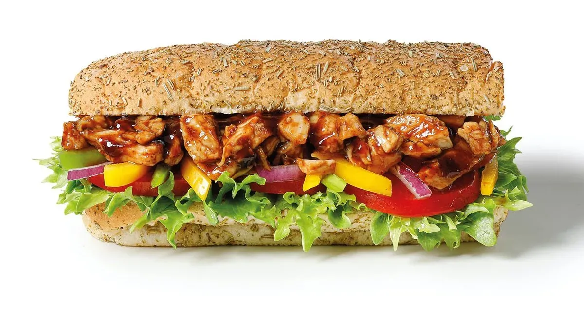 BBQ csirke szendvics (15cm)