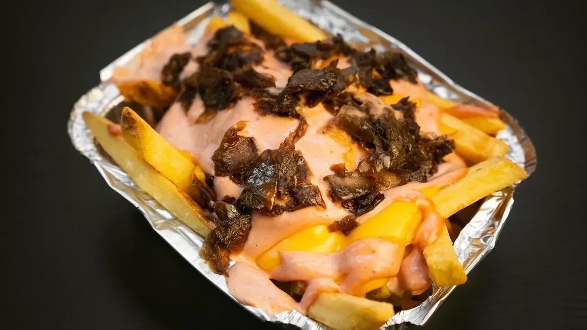 SIMON'S CHEESE FRIES