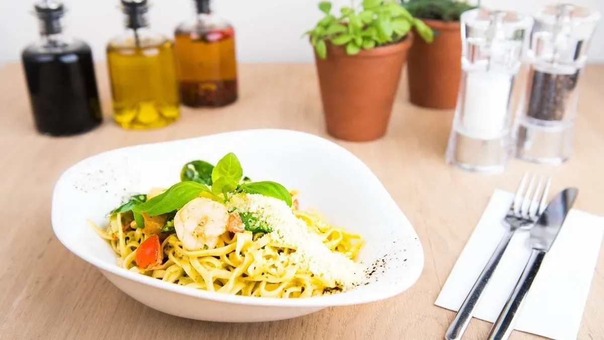 PASTA SCAMPI E SPINACI