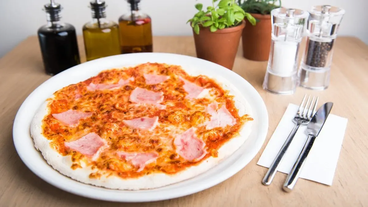 PIZZA PROSCIUTTO 30 cm