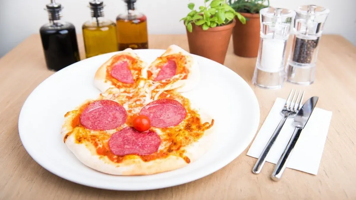 KID PIZZA SZALÁMIS