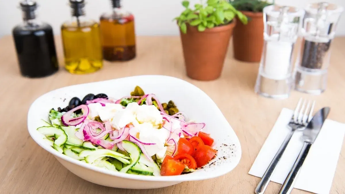 INSALATA GREEK