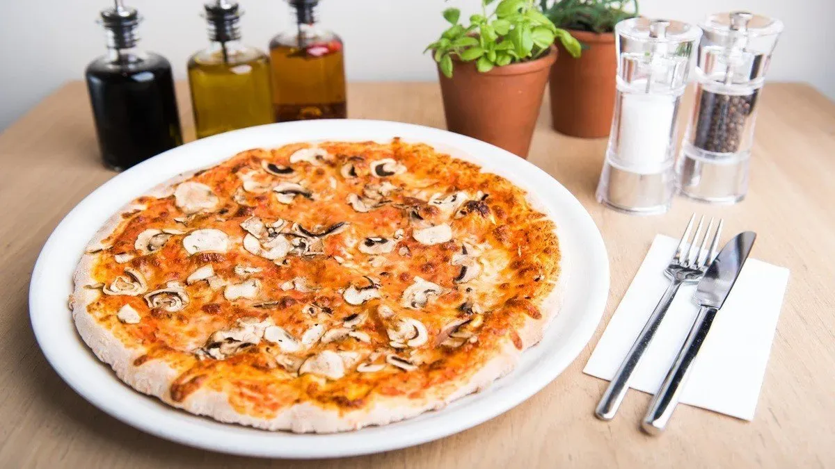 PIZZA FUNGHI 30 cm