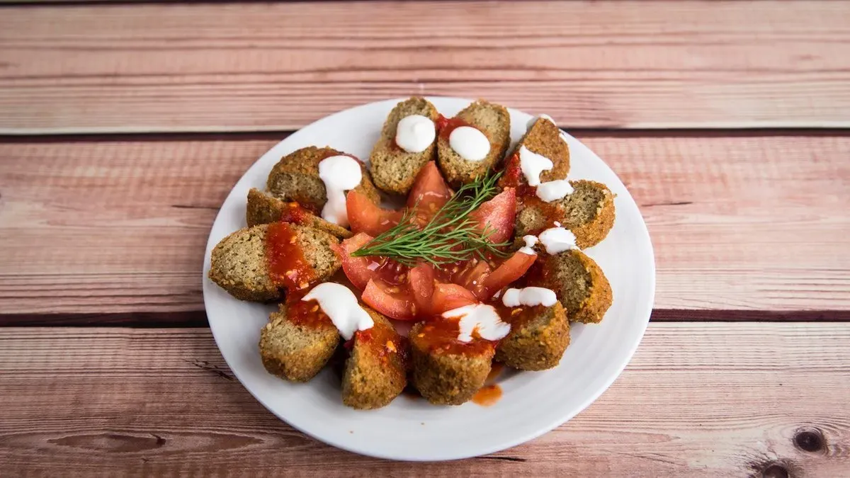 Falafel tál +köret