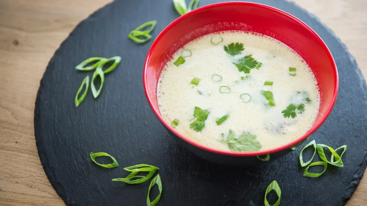Tom Kha leves garnélával