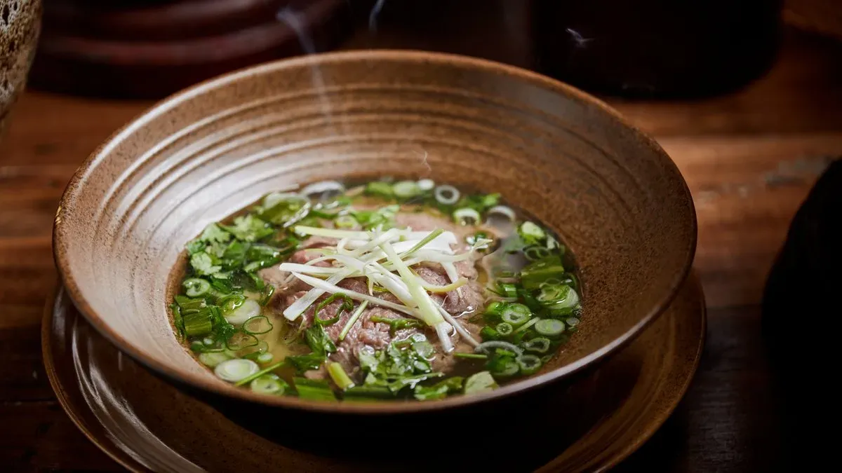 Phở Bò Tái (Phở leves - marha)