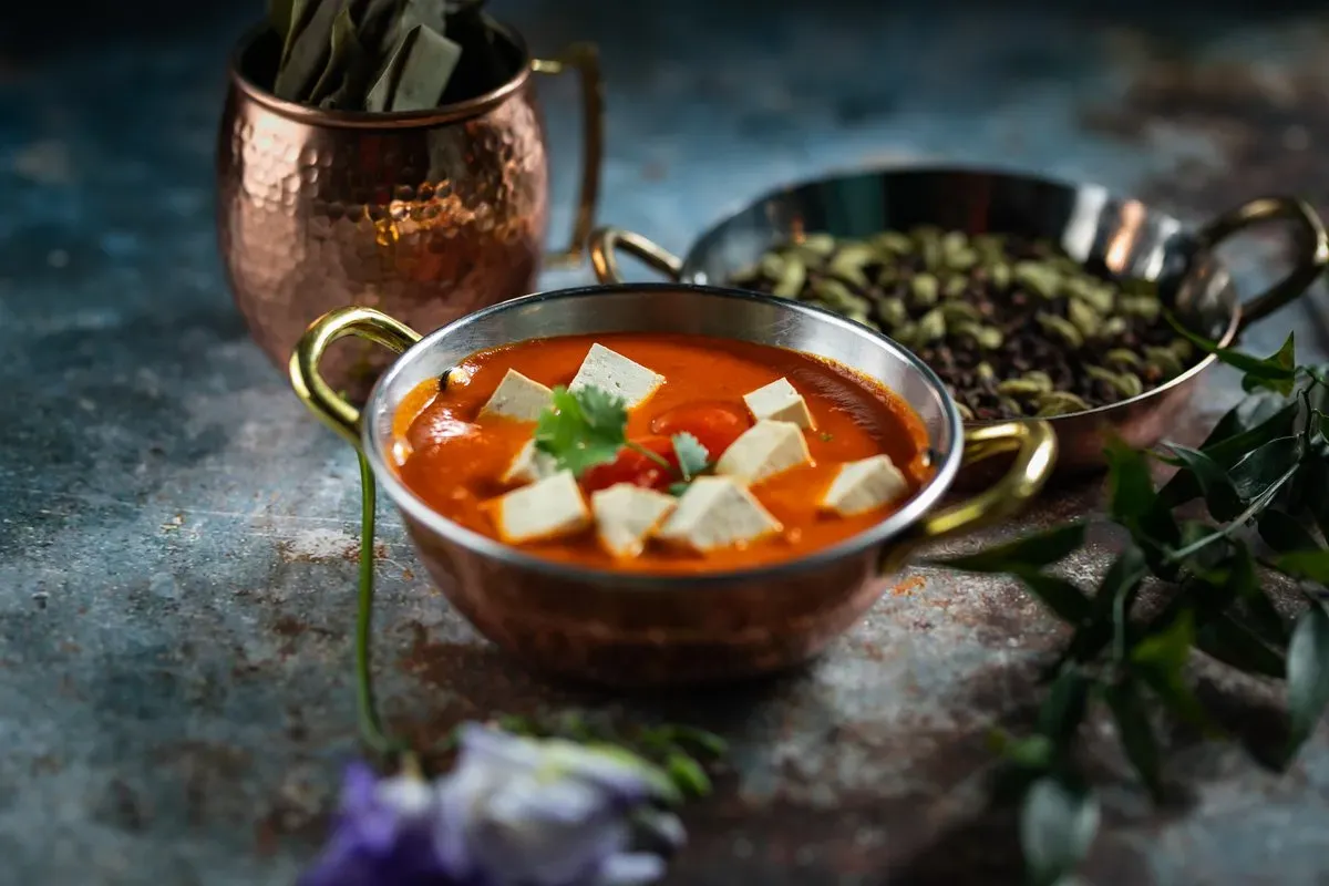TOFU TOMATO