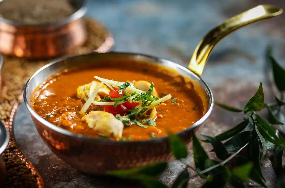CHICKEN CURRY