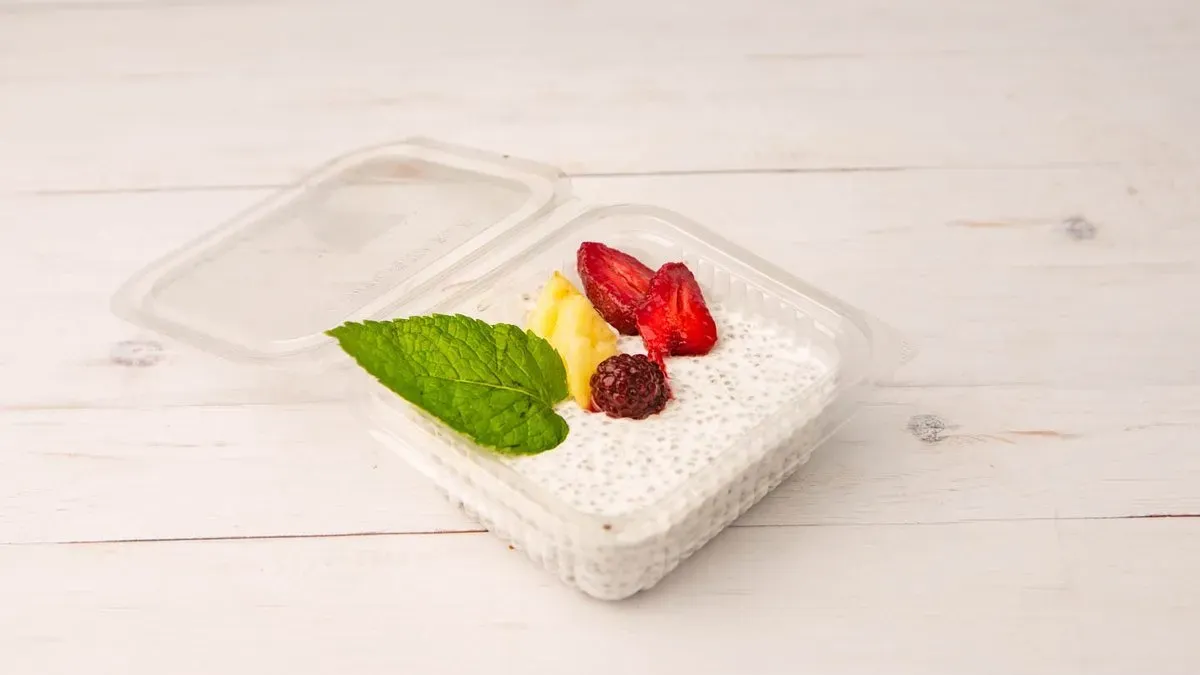Chia pudding idénygyümölcsökkel