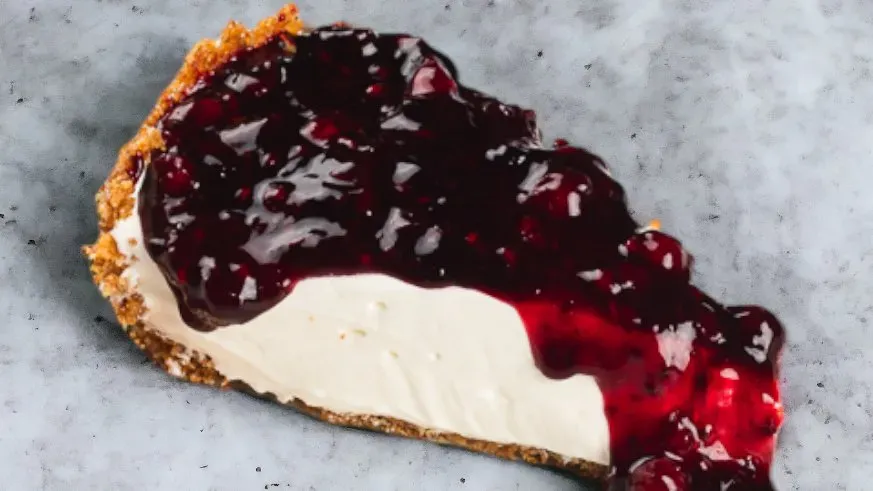 Sajttorta áfonya öntettel