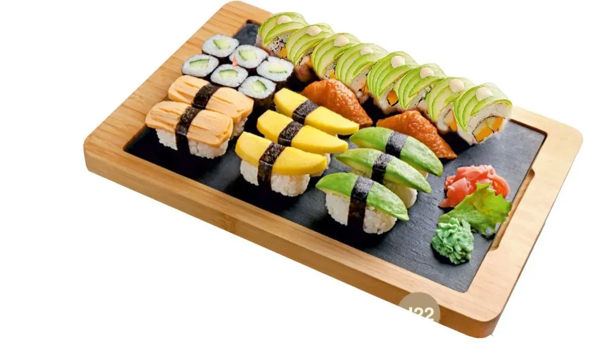 J22. Gyümölcsös sushi mix tál 24 db