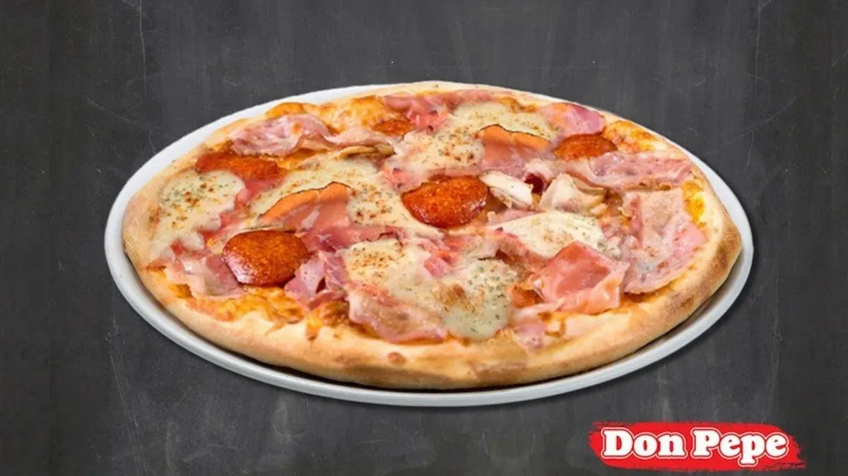 Hús hússal pizza
