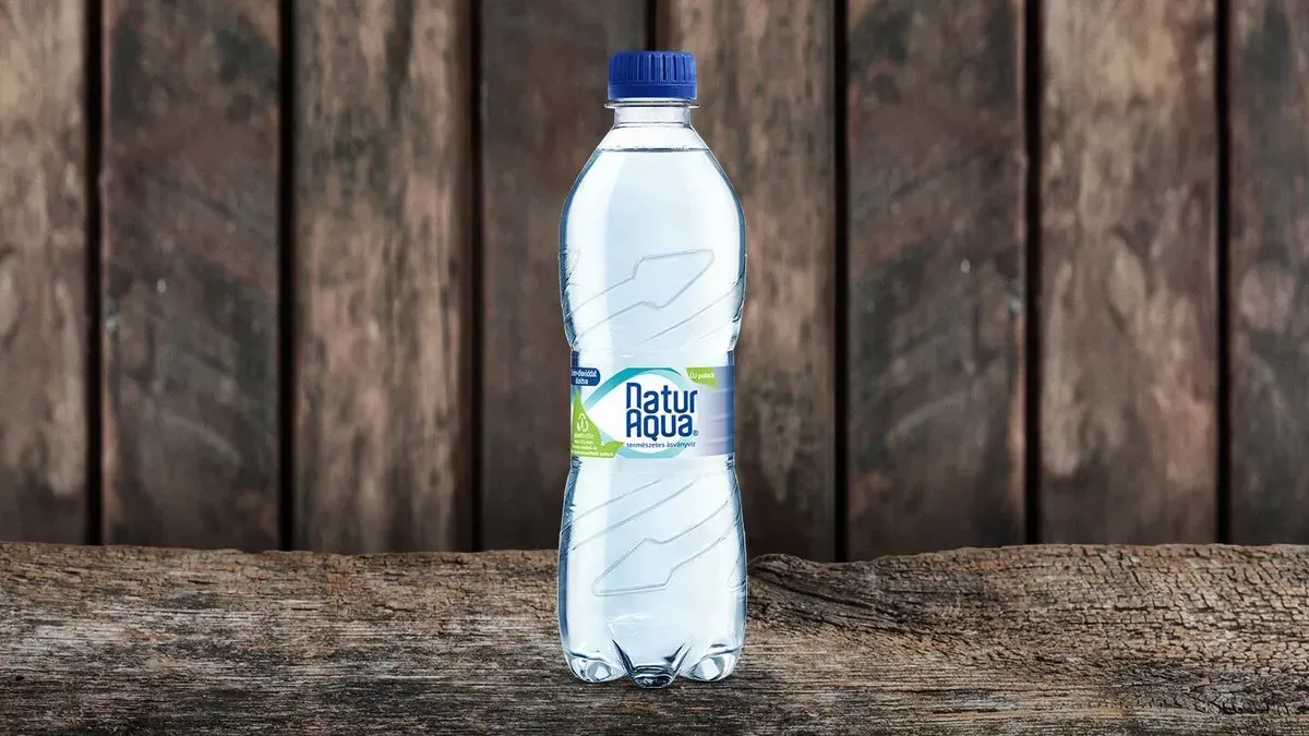 NaturAqua szénsavas ásványvíz (0,5l)
