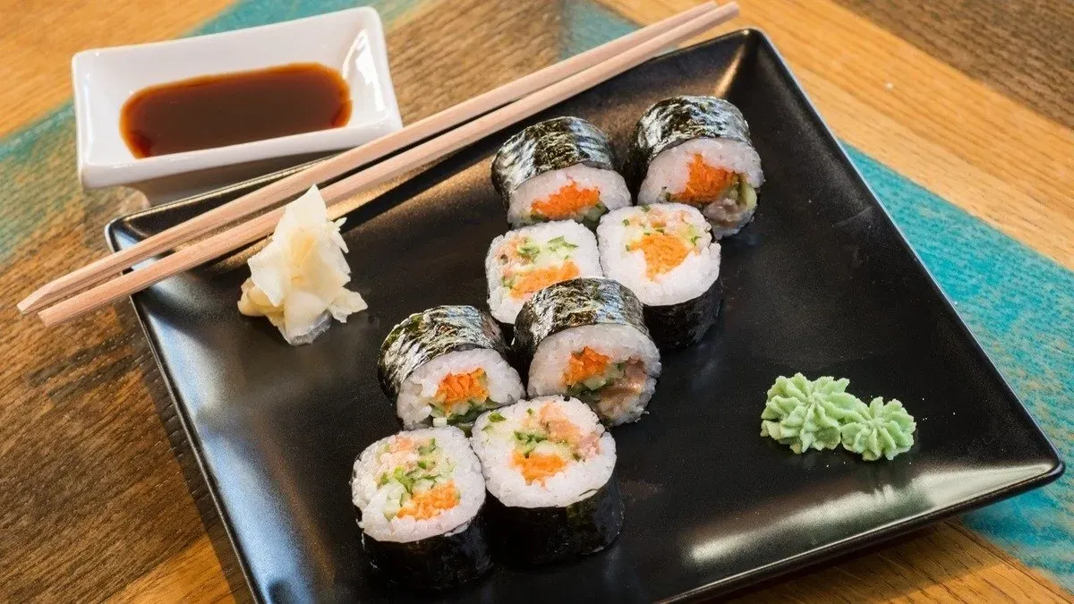 FUTOMAKI VEGYES