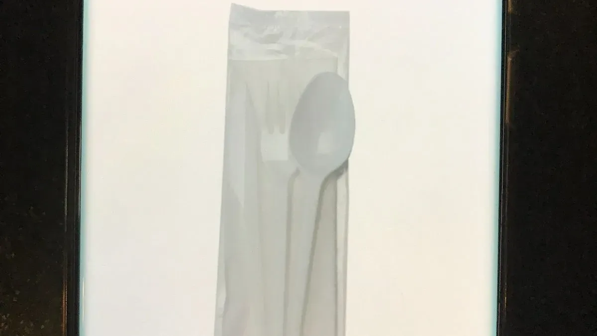 3+1 szett kanál, kés, villa