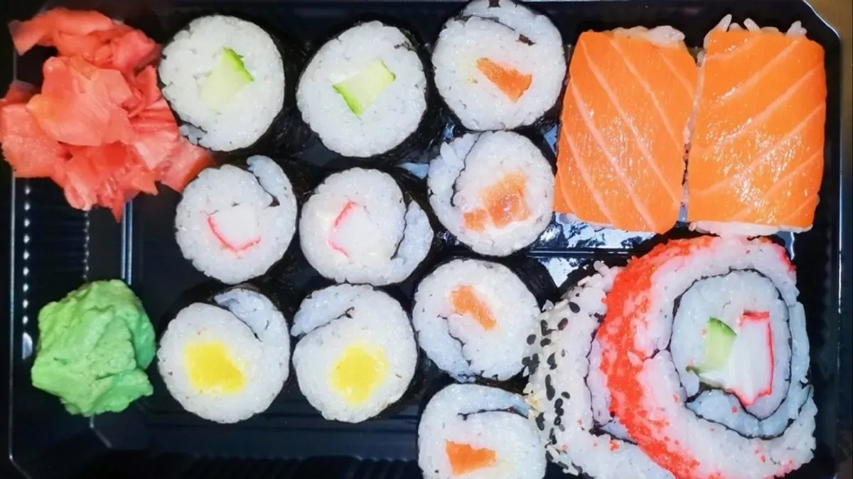 Kelly's sushi 14db