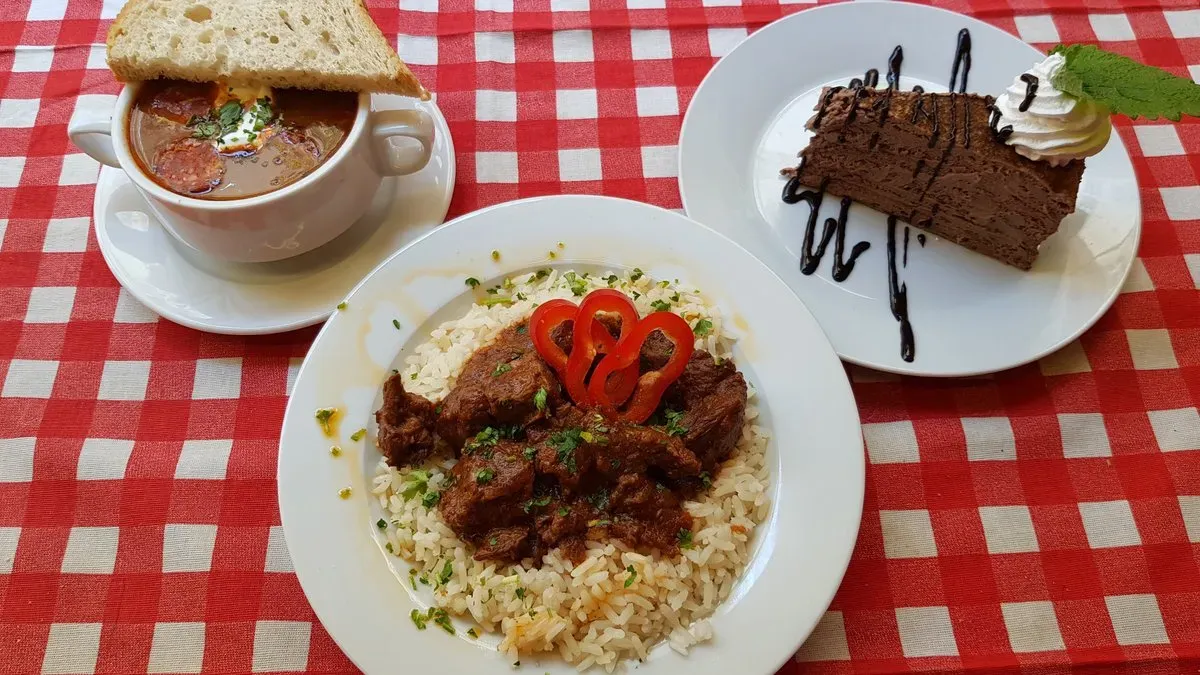 Budapest Beef Menü