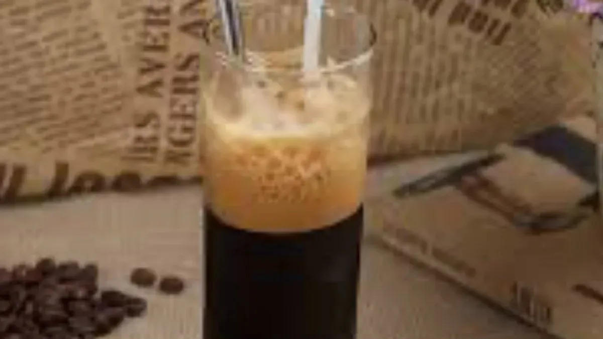 Vietnami jeges fekete kávé (cafe den da)