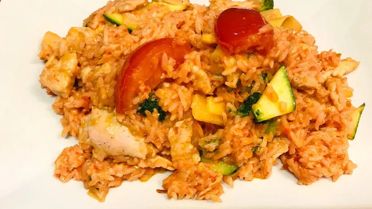 F6 Red Curry Chicken