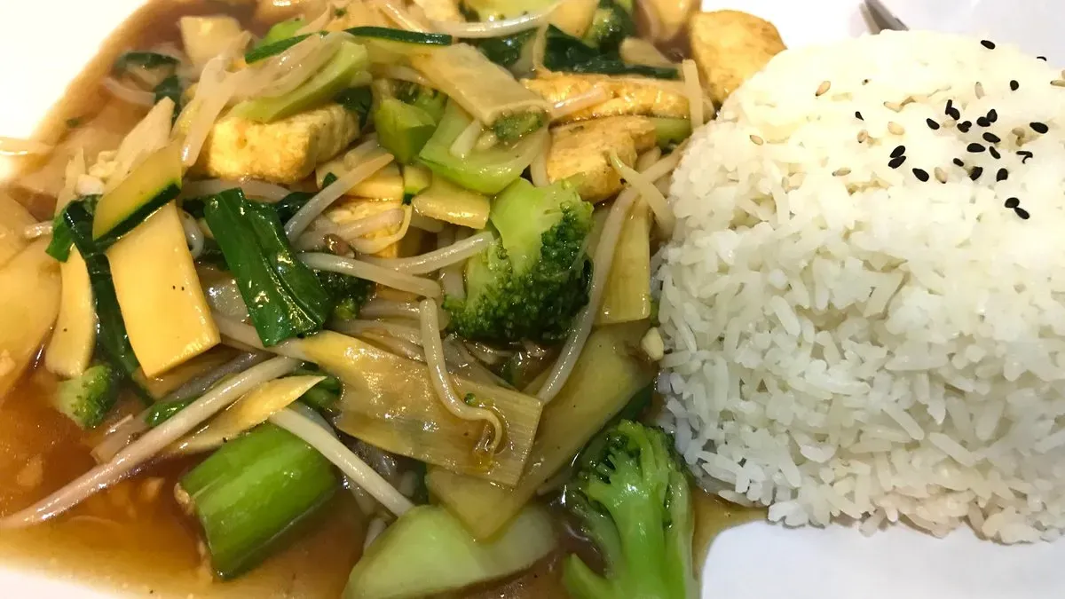 H0 Tofu with vegetables with rice