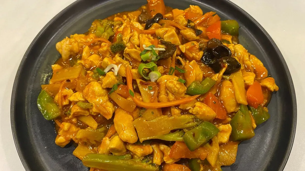 H5 GONG BAO chicken with rice