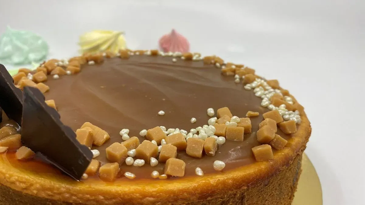 Karamellás Sajttorta (8 szeletes)