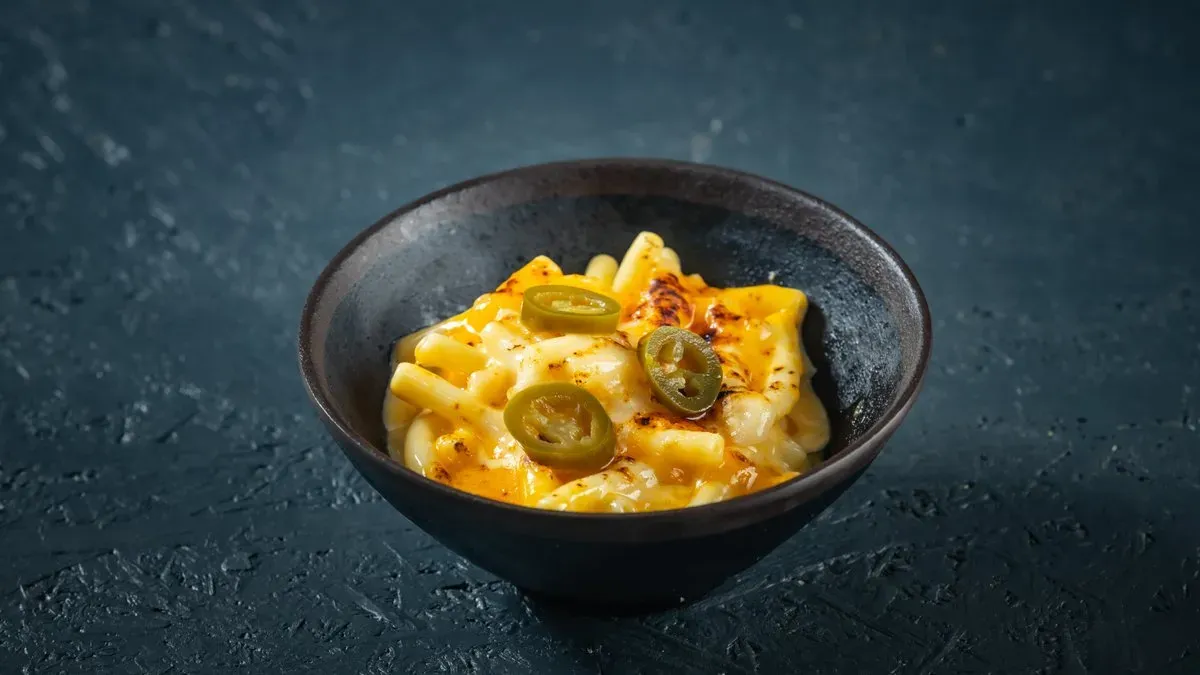 MAC & CHEESE