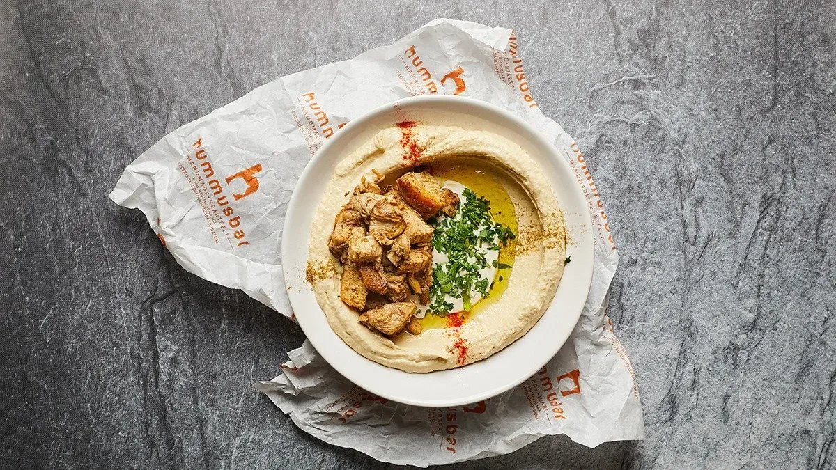 * Hummus Csirkemell