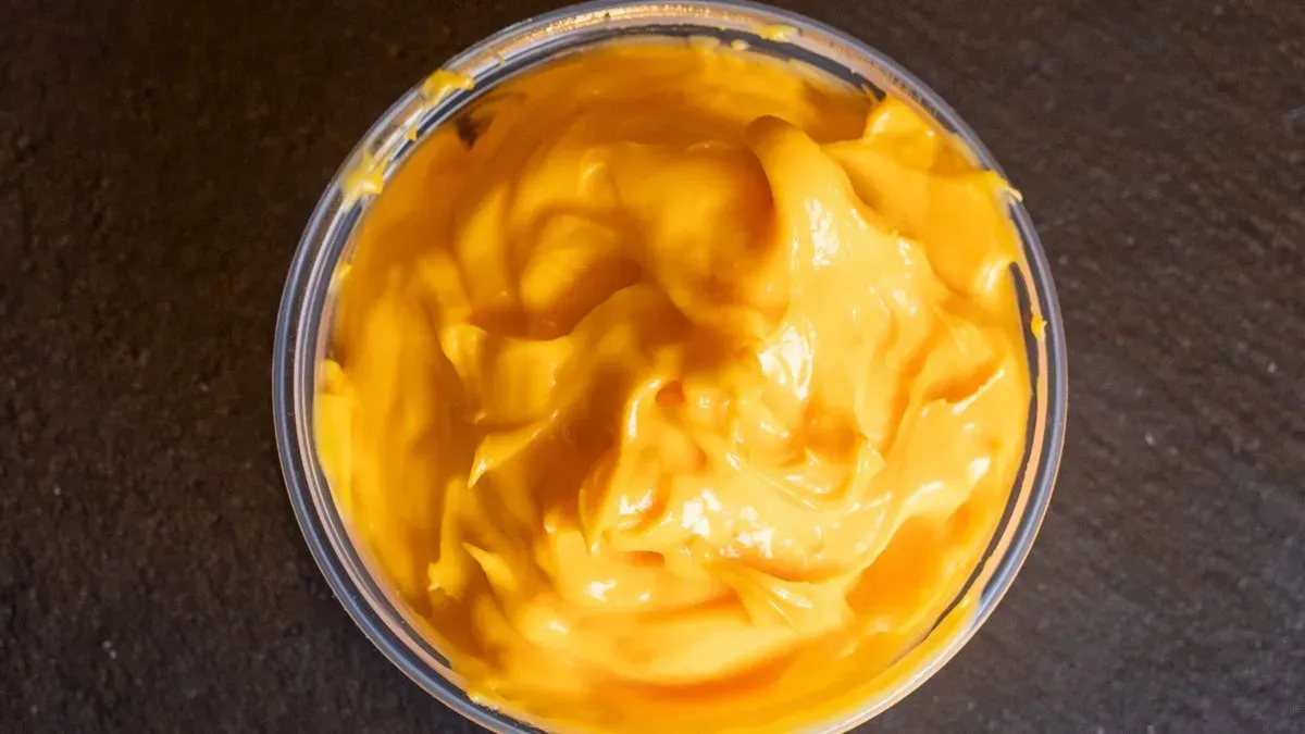 Cream Cheddar