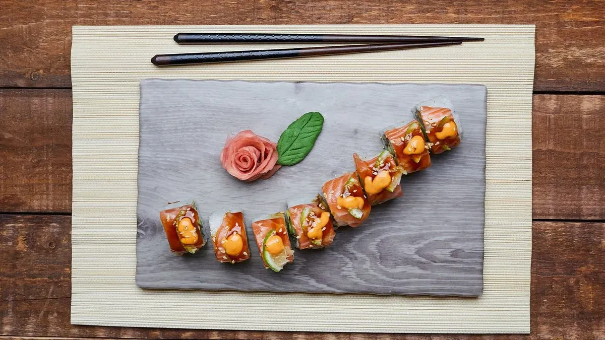 Sake Teriyaki roll