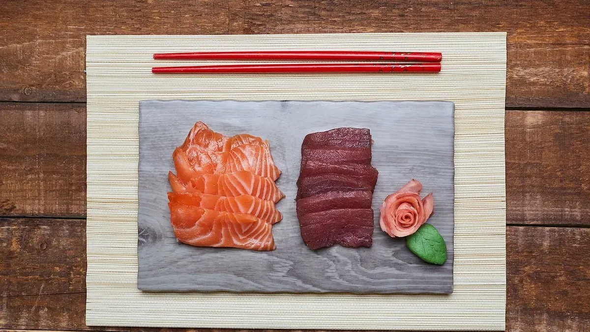 Lazac és vöröstonhal sashimi