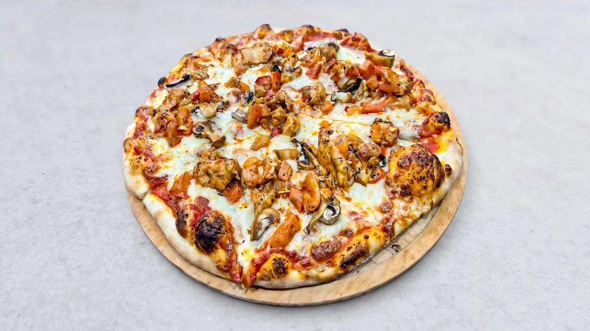 Csirkés-gombás pizza