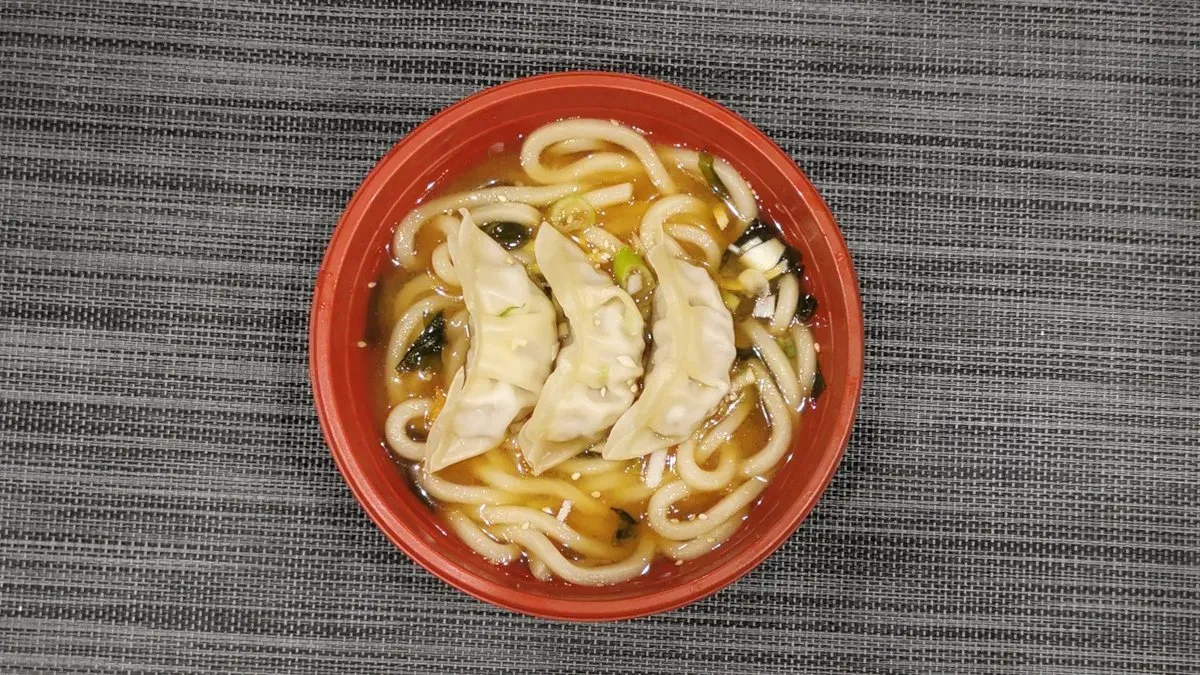 U9#Udon húsos táska 3 db (csirke) tészta leves