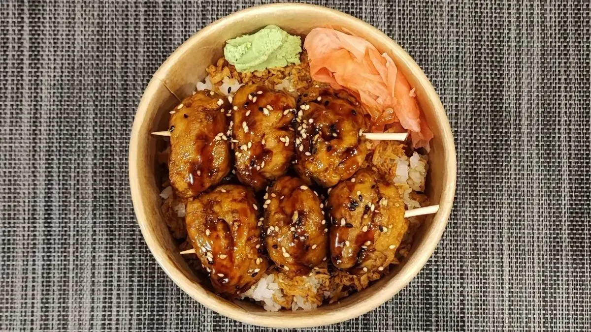#P70 Poke bowl-Kabayaki teriyaki lazac nyárs6db