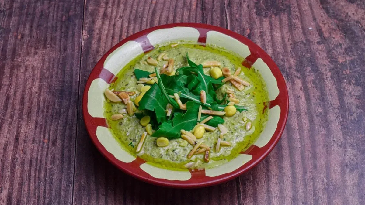 Hummus Pesto szósszal
