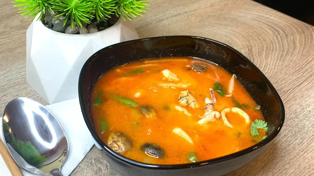Tom Yum soup/ leves