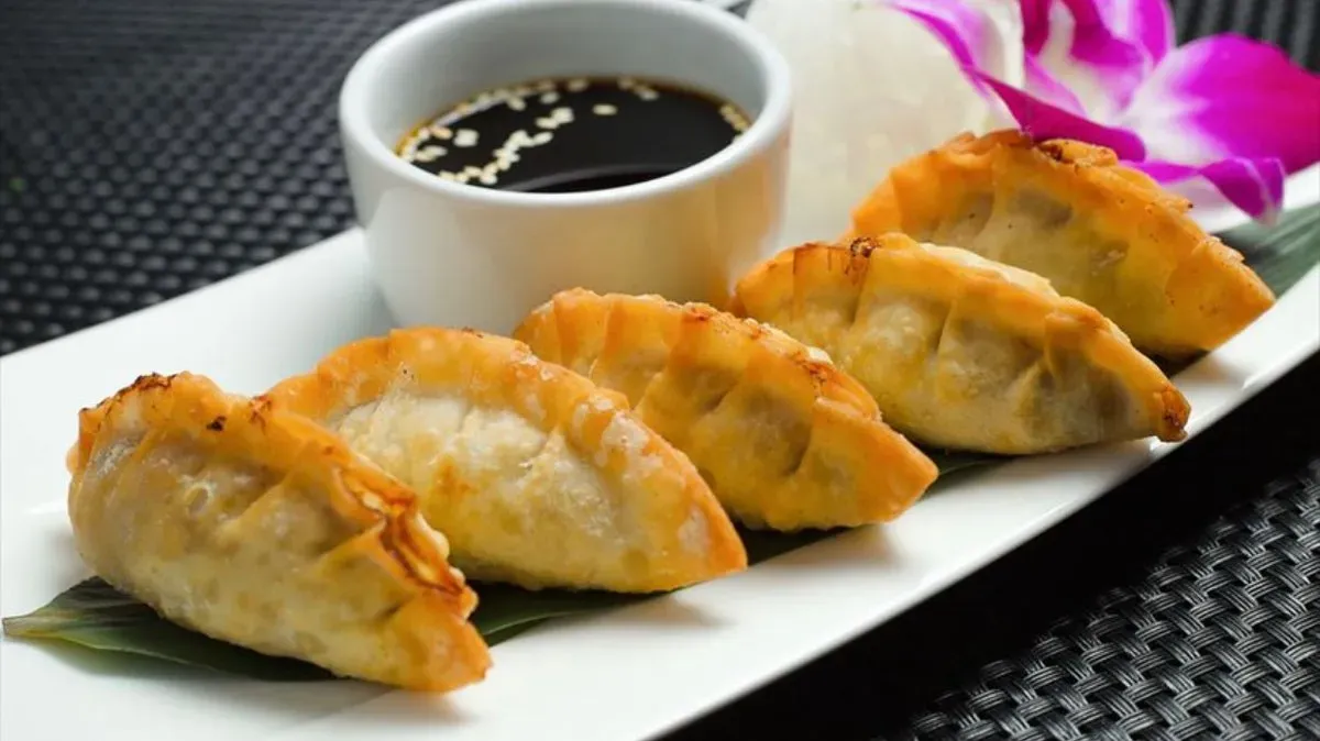07. Vegetarian fried Dimsum (5pcs)/ Vegetáriánus sült Dimsum (5db)