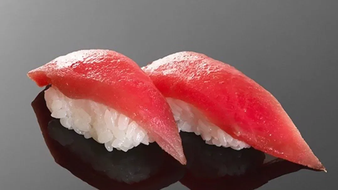 N2. NIGIRI Red Tuna (2 db)