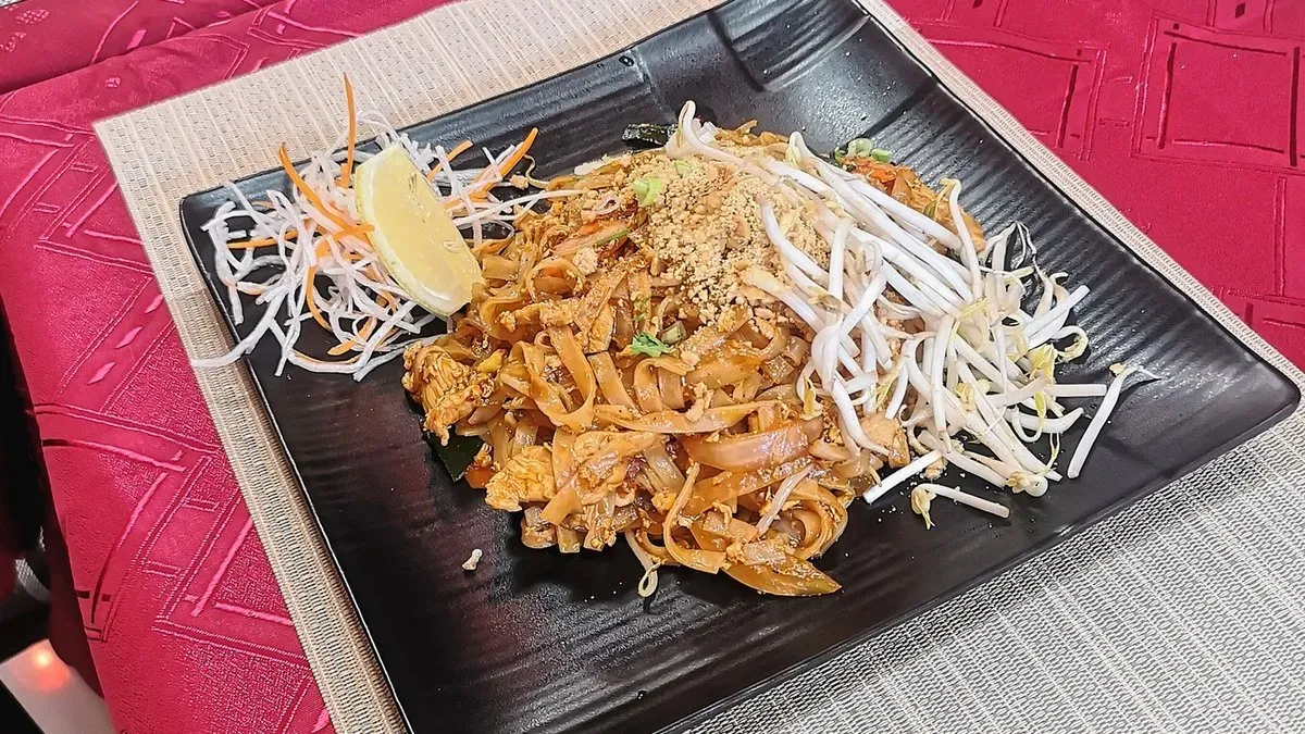 Pad Udon(Japan Udon noodle)