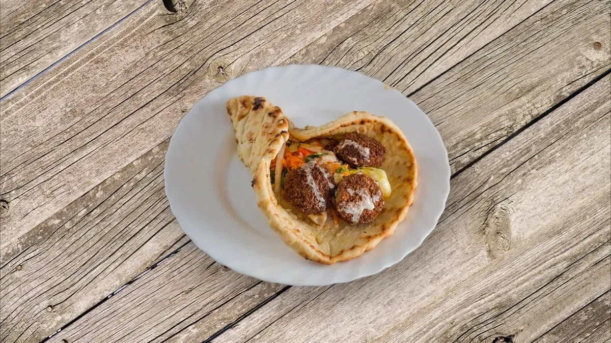 Falafel pitában