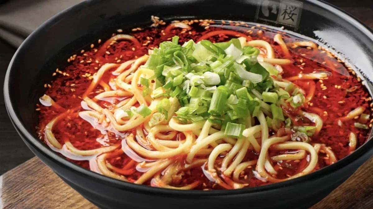 B19 Chongqing spicy noodle with vegtable