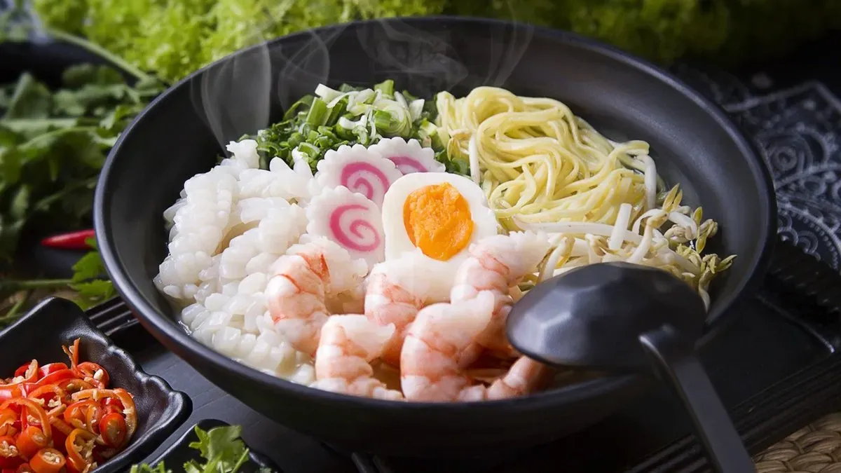 B6. Tenger gyümölcsei ramen
