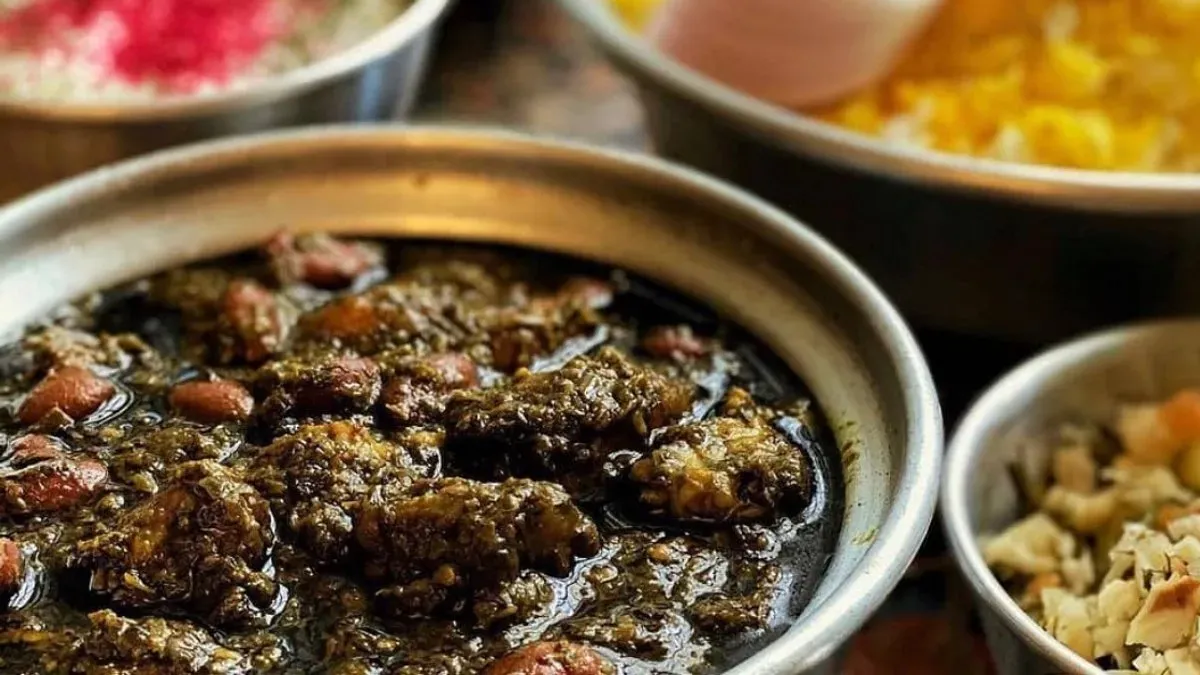 Qormeh  sabzi without meat  (vegetarian)/قرمه سبزی بدون گوشت